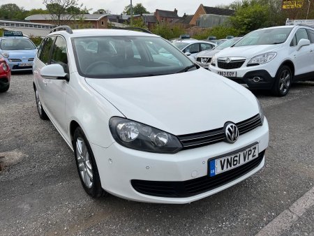 VOLKSWAGEN GOLF 1.6 TDI SE Euro 5 5dr