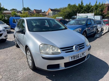 VOLKSWAGEN GOLF 1.6 FSI S 5dr