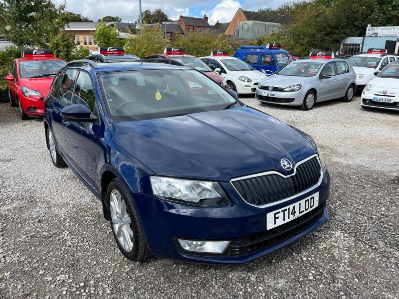 SKODA OCTAVIA 1.6 TDI Elegance Euro 5 (s/s) 5dr